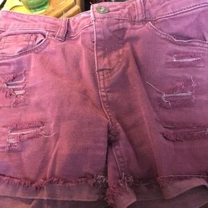 FINAL MARKDOWN Vanilla Star Distressed Juniors’ Shorts (1)